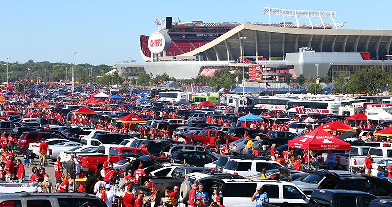 chiefs-tailgating-arrowhead-04