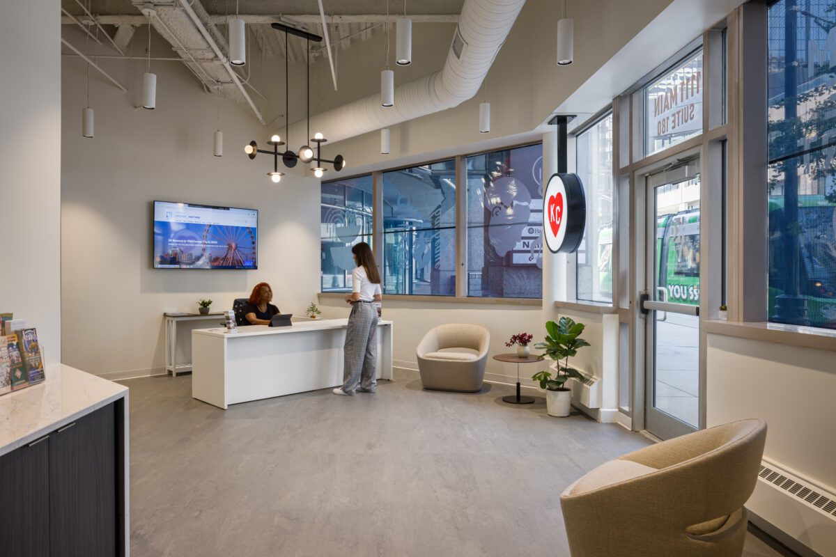 Visit KC Visitor Center