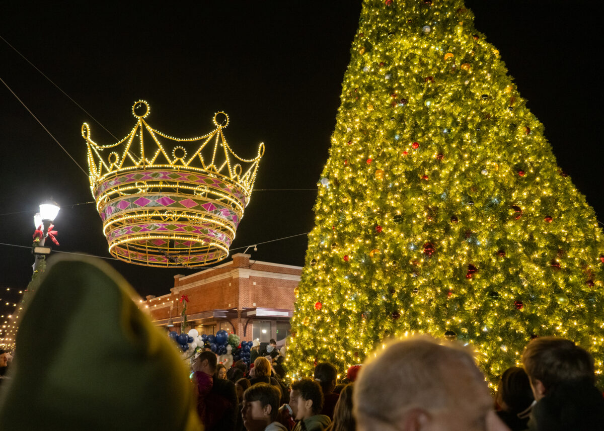 Zona Rosa Tree Lighting 2024 Nicole Bissey Photography 100 (1)
